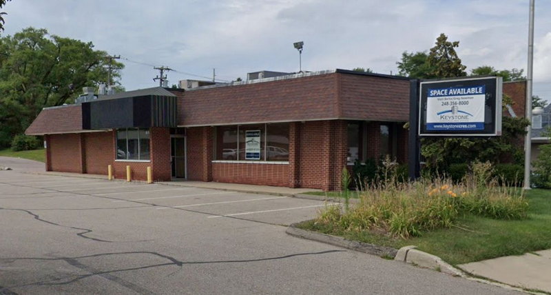 Clock Restaurant - Howell - 1101 E Grand River Ave